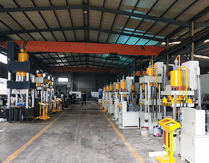 格創(chuàng)帶您了解四柱液壓機(jī)